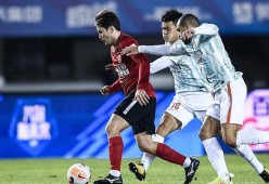 爱游戏体育-长春亚泰主场失利，状态持续低迷的简单介绍